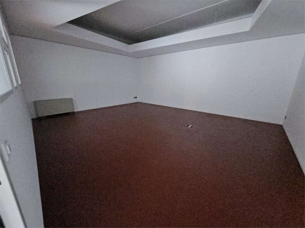 Sant'Antonino, affittiamo ufficio 250 mq + magazzini adiacenti 7