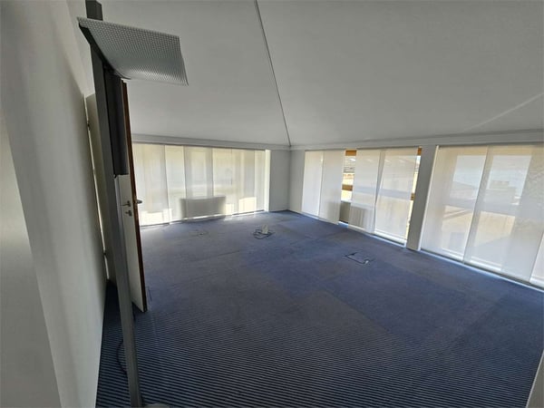 Lugano centro, ufficio ultimo piano 2.5 locali 3