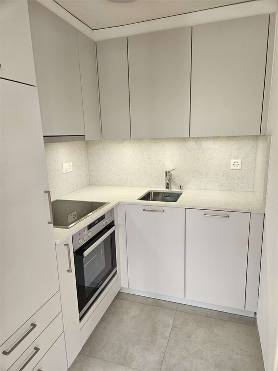 Monolocale con terrazzo vista lago 5