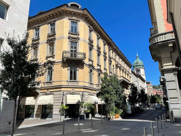 Lugano, ampio appartamento in centro 10