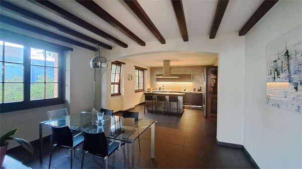 Villa con piscina 9