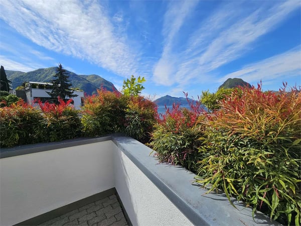 Castagnola, monolocale con terrazzo vista lago 12