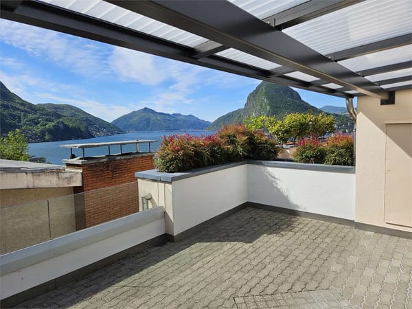 Castagnola, monolocale con terrazzo vista lago 10