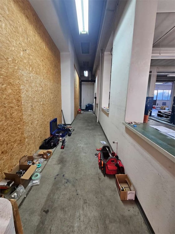 Lugano Centro, Spazio commerciale di 308 m² con uffici e area produtti 8