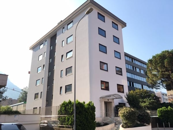 Stabile commerciale di alto standing in zona ben servita 19