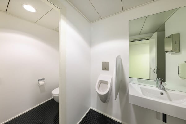 ASCONA - Spazio commerciale ad uso ufficio con stupenda vista 15