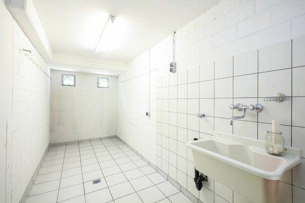 MURALTO - Ampio attico con vista sul Lago Maggiore 26