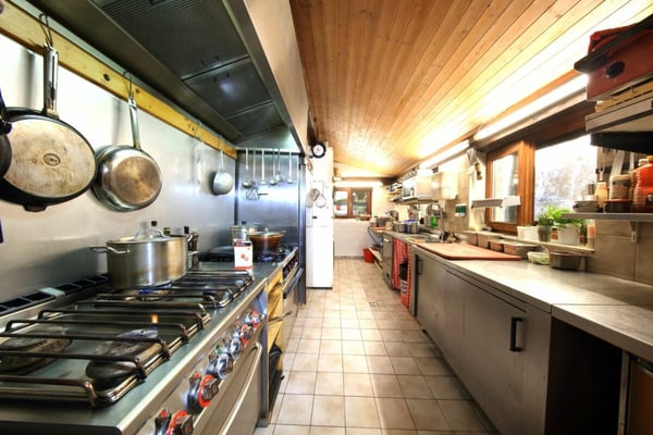 GORDEVIO - Bellissimo grotto ticinese 6