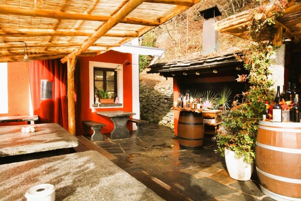 GORDEVIO - Bellissimo grotto ticinese 3