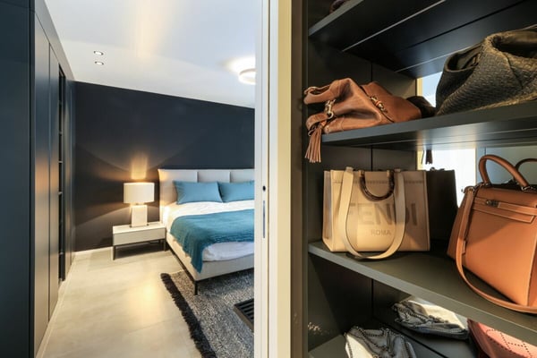 MURALTO - Moderno appartamento con giardino in centro città 18