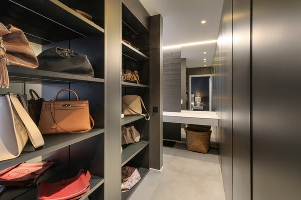 MURALTO - Moderno appartamento con giardino in centro città 19