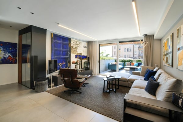 MURALTO - Moderno appartamento con giardino in centro città 13