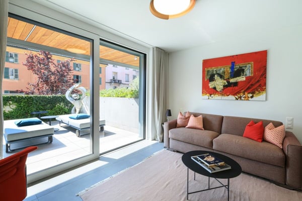 MURALTO - Moderno appartamento con giardino in centro città 23