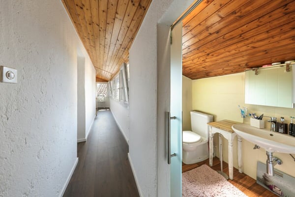 PIANEZZO - Suggestiva casa bifamiliare di nucleo 9