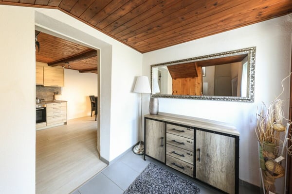 PIANEZZO - Suggestiva casa bifamiliare di nucleo 3