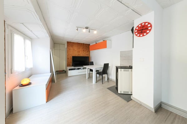 PIANEZZO - Suggestiva casa bifamiliare di nucleo 16