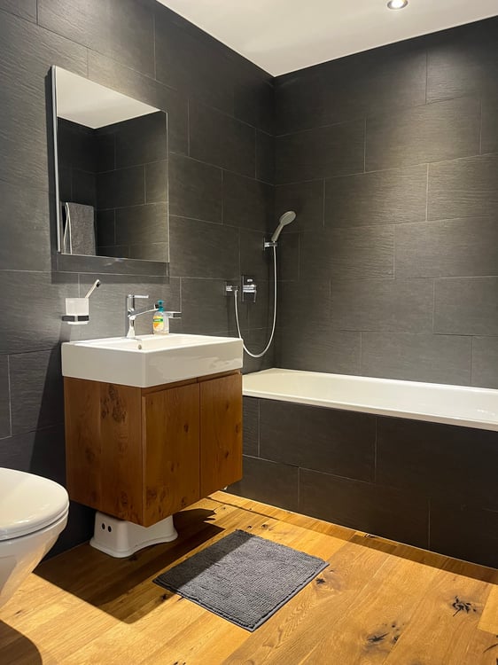 Moderne 3.5-Zimmerwohnung mit Weitsicht in Breil/Brigels 9
