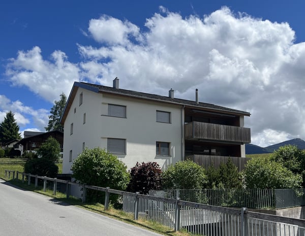 Moderne 3.5-Zimmerwohnung mit Weitsicht in Breil/Brigels 1