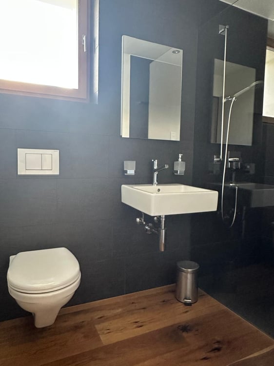 Moderne 6.5-Zimmerwohnung mit Weitsicht in Breil/Brigels 9