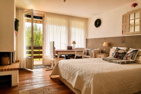 Möblierte und heimelige 1.5-Zimmerwohnung mit Balkon in Obersaxen