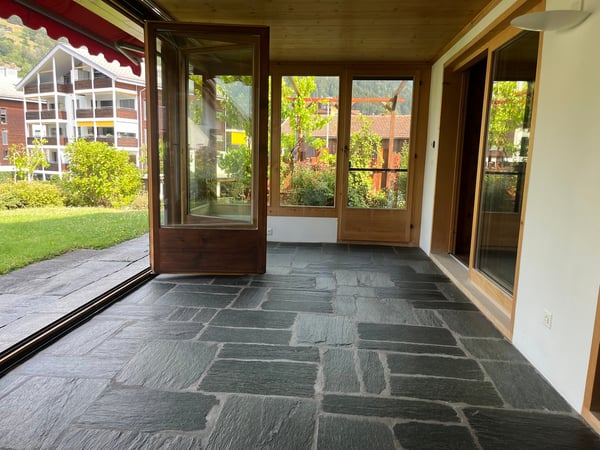 Charmante Haushälfte mit Studio in Laax 5