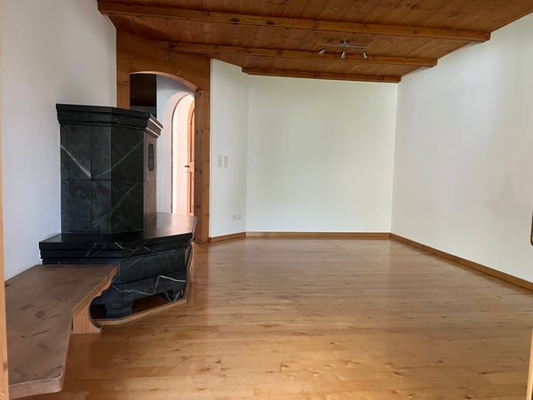 Charmante Haushälfte mit Studio in Laax 10