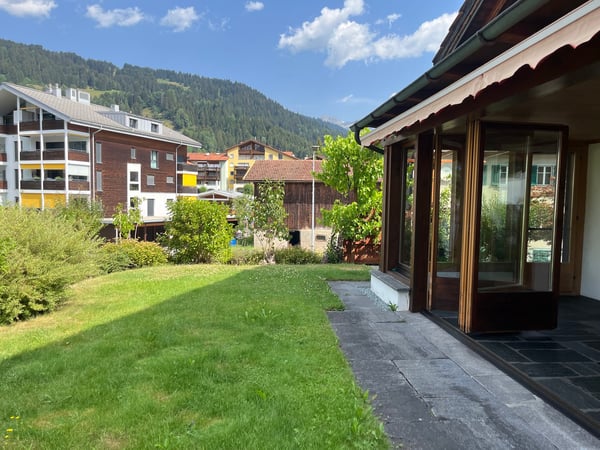 Charmante Haushälfte mit Studio in Laax 7