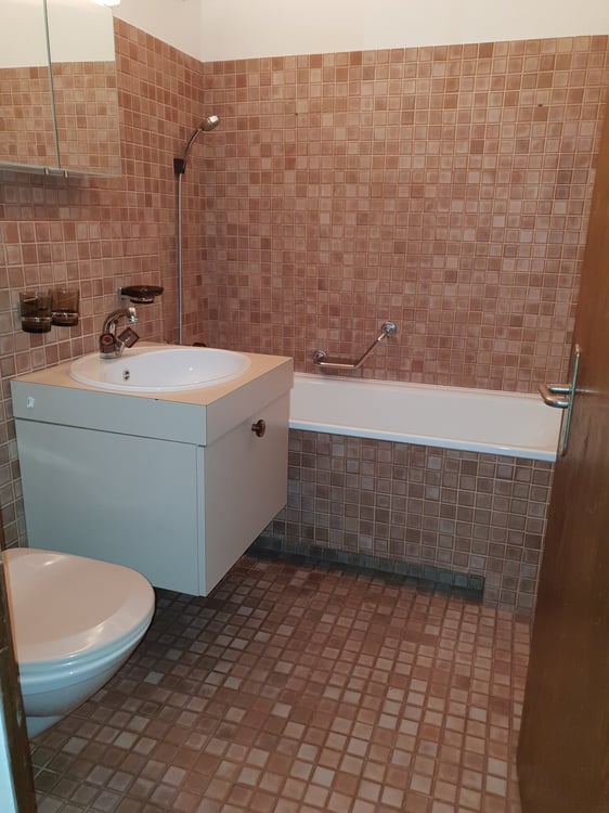Helle 4-Zimmer-Wohnung mit Balkon im Zentrum von Ilanz 4