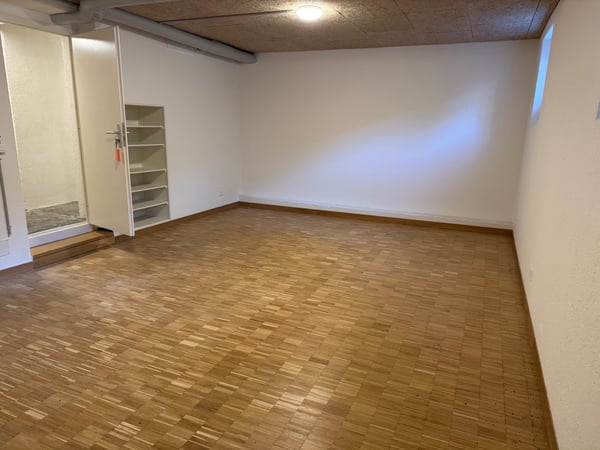 Local d'env. 6 m2 au réf. inférieur 1