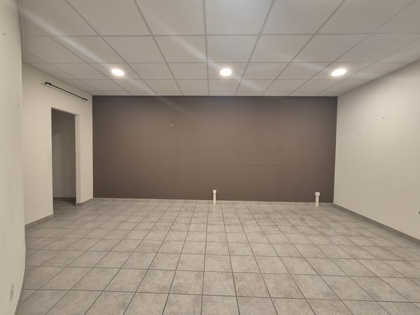 Surface commerciale d'env. 190 m2 au rez-de-chaussée 4