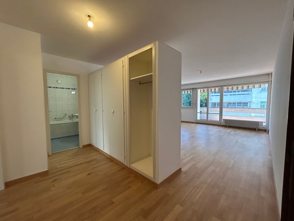 Appartement rénové de 3.5 pièces, 1er étage, env. 73 m2 2