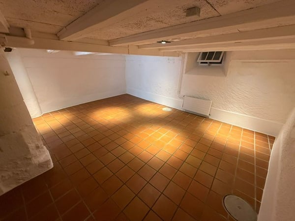 surface commerciale au rez-de-chaussée d'env. 77 m2 3