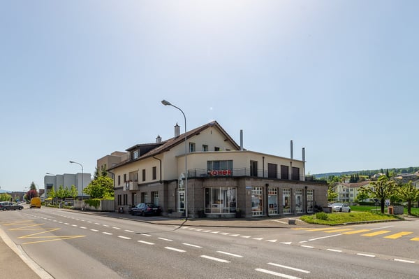Attraktive Gewerberäumlichkeit– grosszügig & vielseitig nutzbar 2