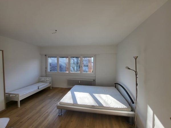 Grosszügige Wohnung in Thun 4