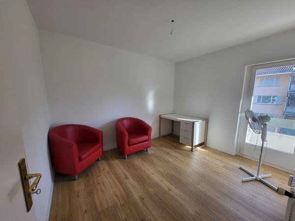 Grosszügige Wohnung in Thun 3