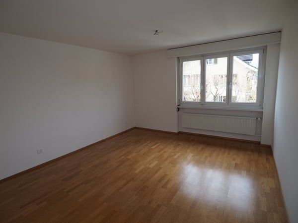 Sanierte 4.5-Zimmer-Wohnung im Hochparterre mit Balkon in Thun 6