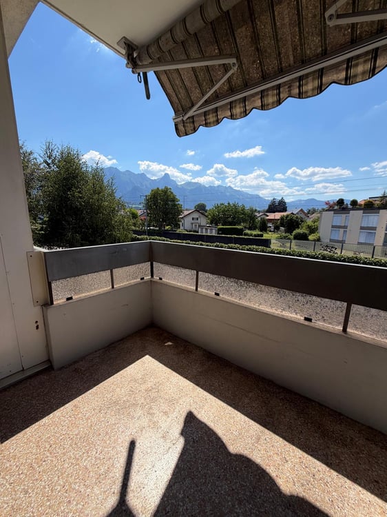 Grosszügige Wohnung in Thun 8