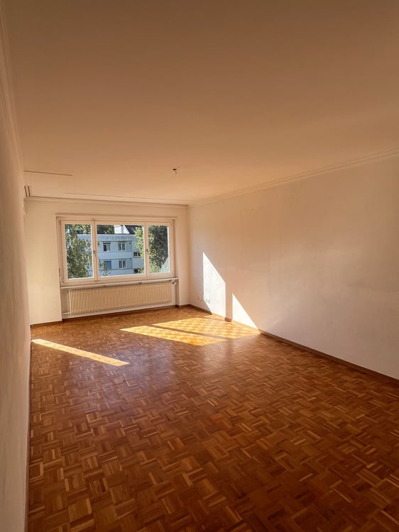 gemütliche und sanierte 4-Zimmerwohnung in Thun 6