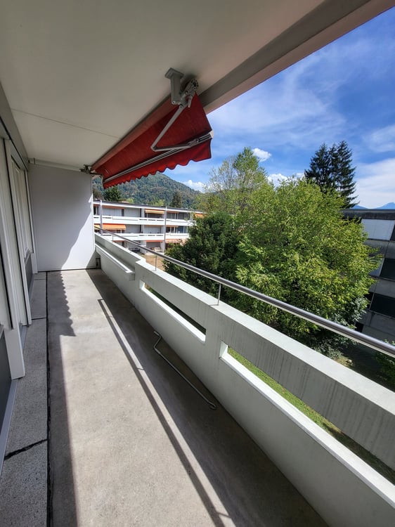 Helle 3.5-Zimmer-Wohnung mit Balkon und Bergblick in Thun 1