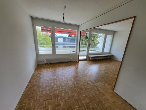 Helle 3.5-Zimmer-Wohnung mit Balkon und Bergblick in Thun 4