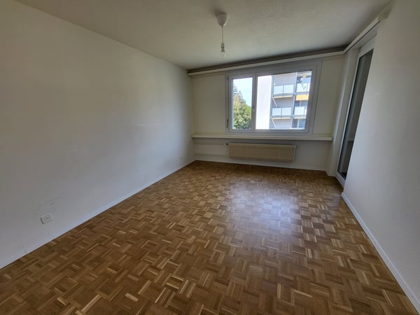 Helle 3.5-Zimmer-Wohnung mit Balkon und Bergblick in Thun 6