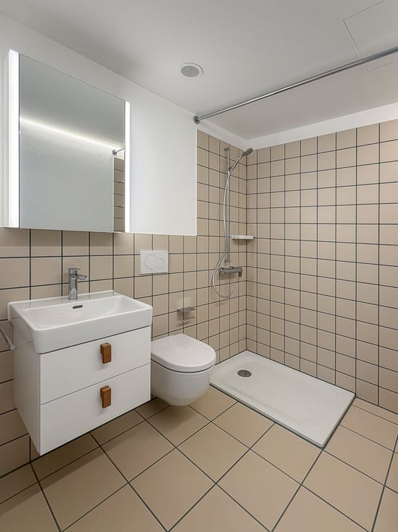 Wohnen mit Stil und Ausblick – 3.5-Zimmerwohnung an beliebter Lage in Zürich 9