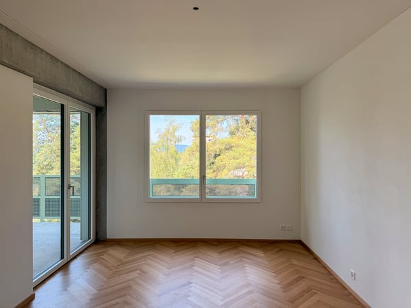 Wohnen mit Stil und Ausblick – 2.5-Zimmerwohnung an beliebter Lage in Zürich 6
