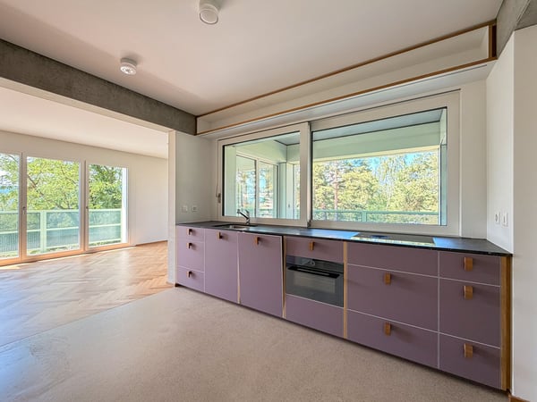 Wohnen mit Stil und Ausblick – 2.5-Zimmerwohnung an beliebter Lage in Zürich 2
