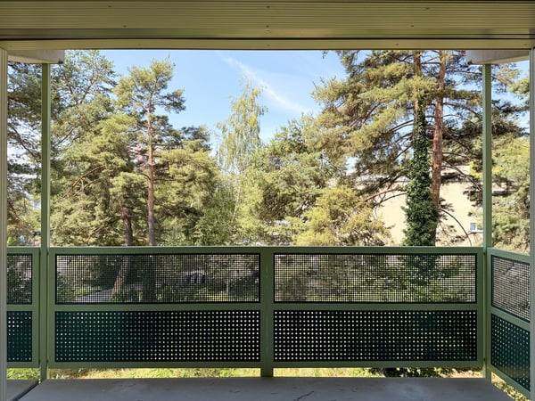Wohnen mit Stil und Ausblick – 2.5-Zimmerwohnung an beliebter Lage in Zürich 8