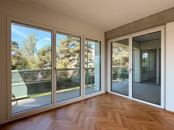 Wohnen mit Stil und Ausblick – 2.5-Zimmerwohnung an beliebter Lage in Zürich 11