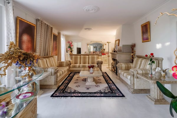 Charming property to renovate in the heart of the countryside 10