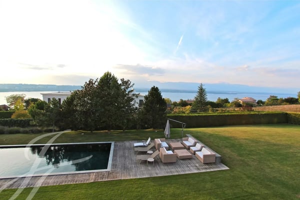 Sumptuous contemporary villa in the heart of Cologny 13
