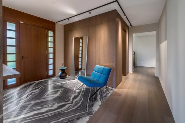 Panoramic view of the lake and contemporary interiors 2