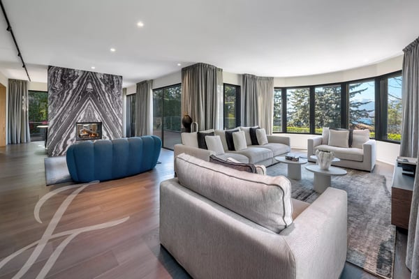 Panoramic view of the lake and contemporary interiors 1